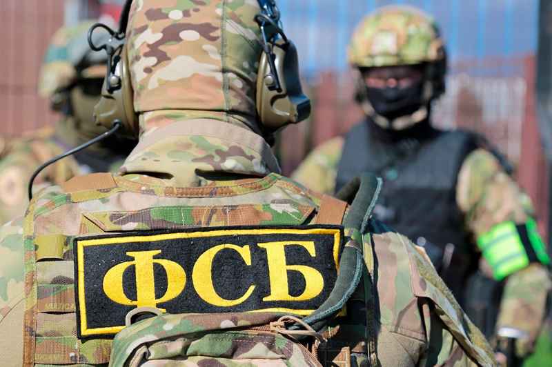 Служить и защищать